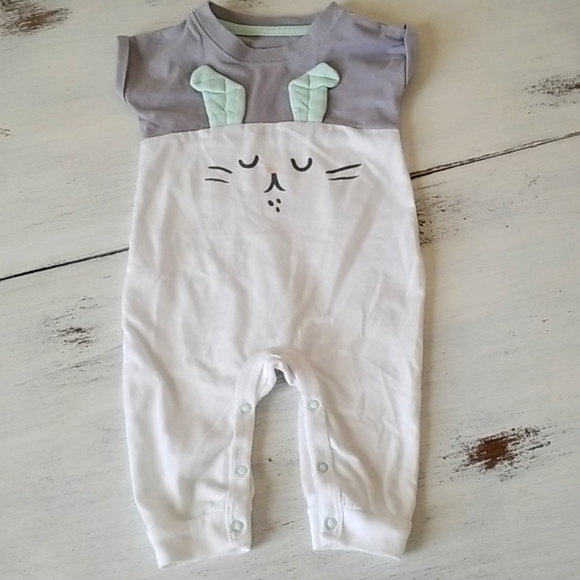 Cat & Jack 0-3m White & Grey Romper w/ Rabbit Face - Picture 1 of 4